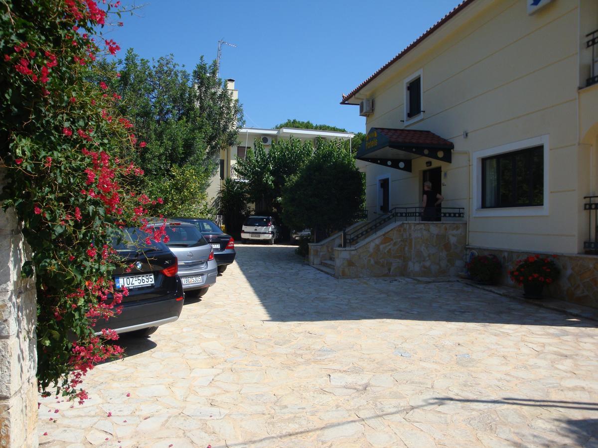 Hotel Patelis Poulithra Exterior photo