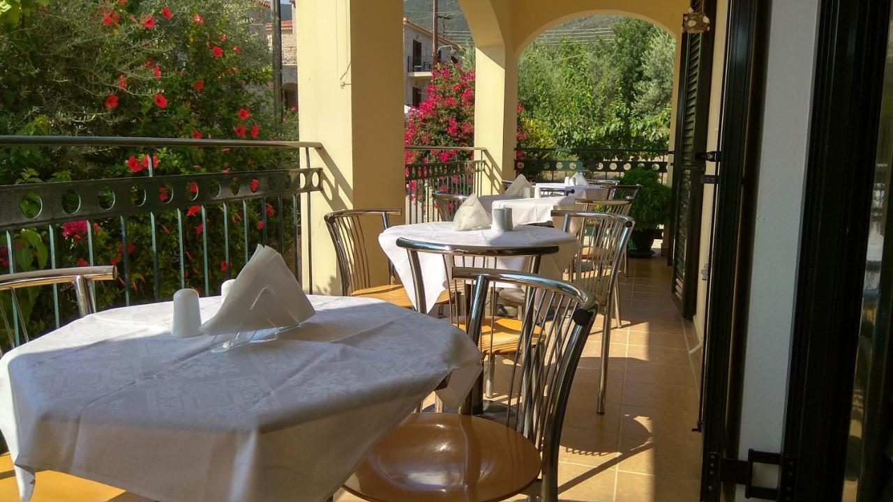 Hotel Patelis Poulithra Exterior photo