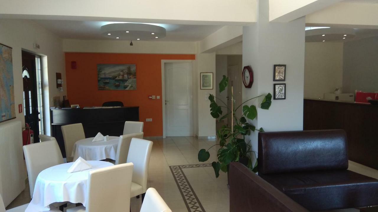 Hotel Patelis Poulithra Exterior photo