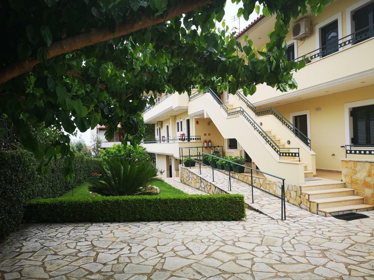 Hotel Patelis Poulithra Exterior photo