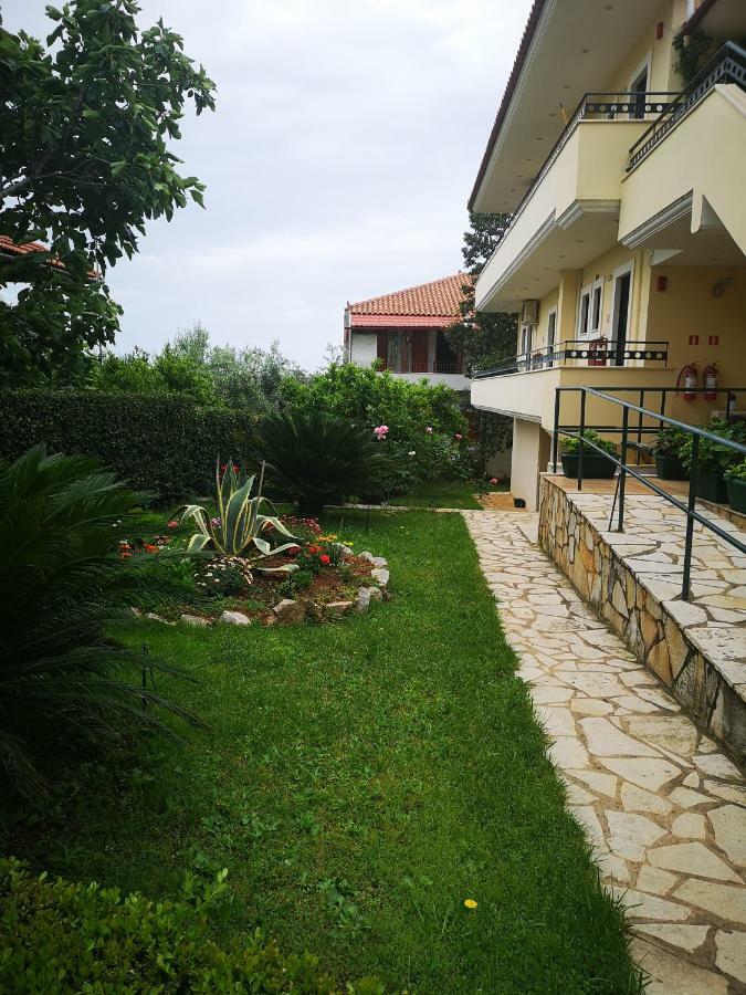 Hotel Patelis Poulithra Exterior photo
