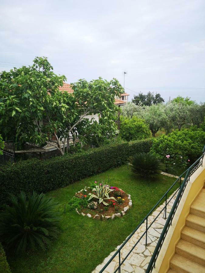 Hotel Patelis Poulithra Exterior photo